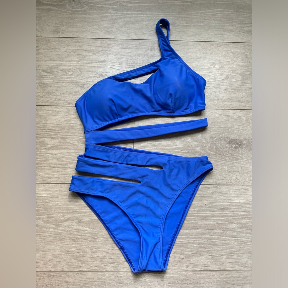 AGENT PROVOCATEUR Inspired One-Shoulder Cut-off Blue Swimsuit XS/S